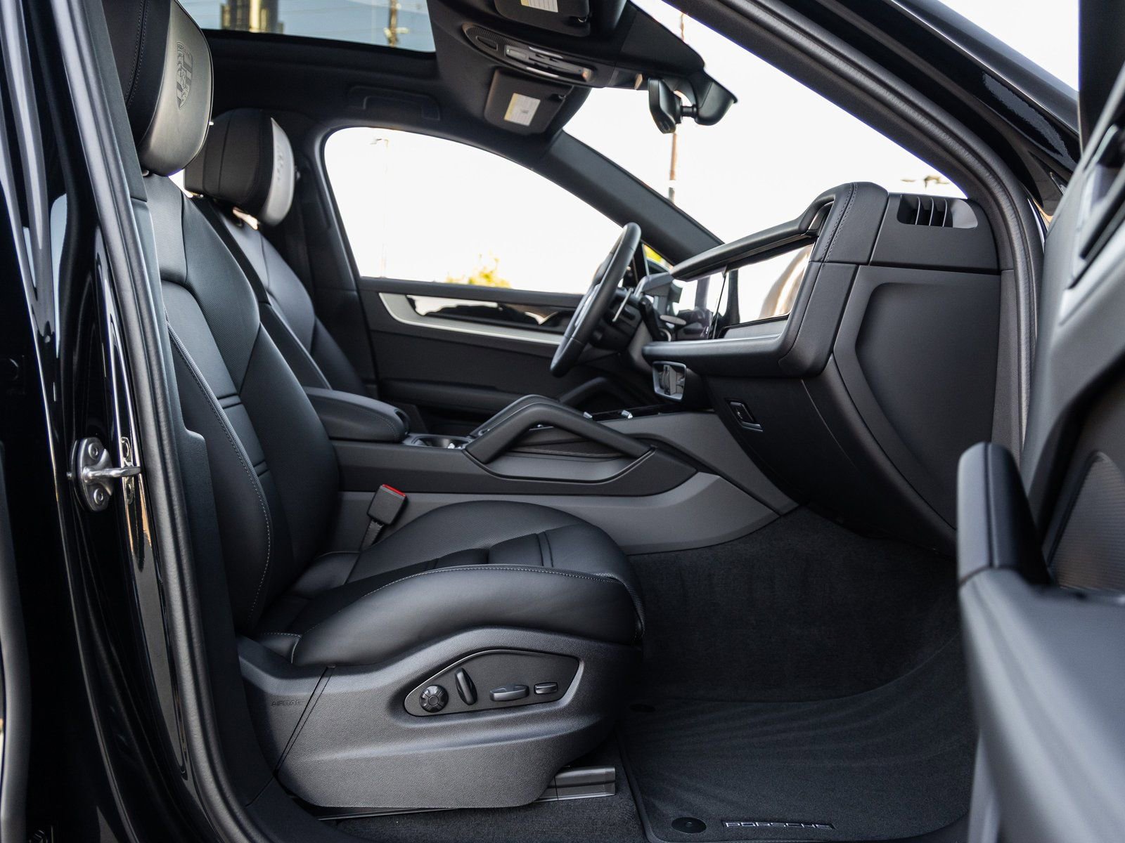 New 2026 Porsche Cayenne S image 42