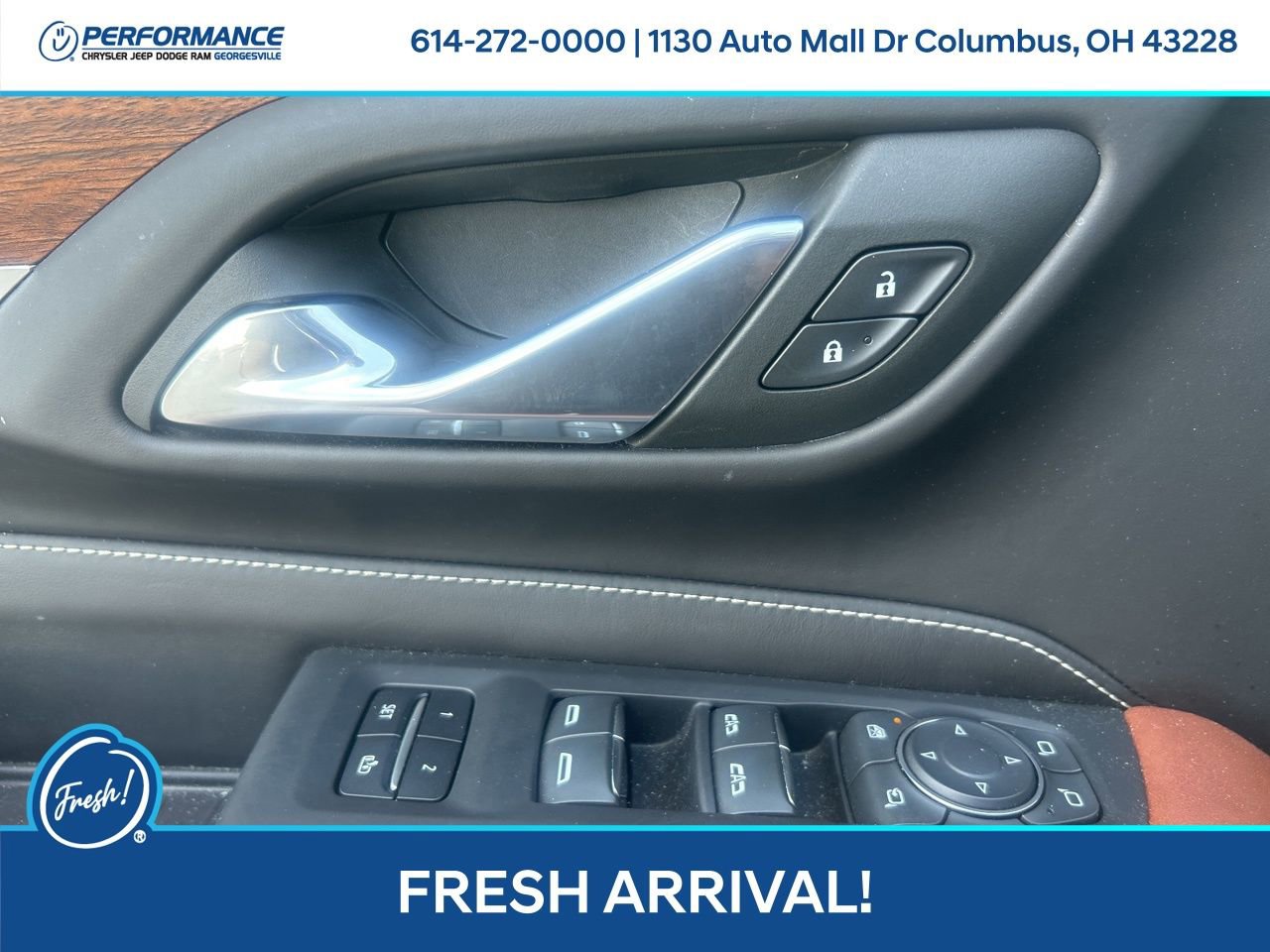 Used 2023 GMC Yukon Denali Ultimate image 17