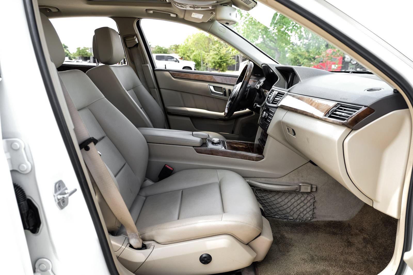 Used 2012 Mercedes-Benz E 350 Sedan image 31
