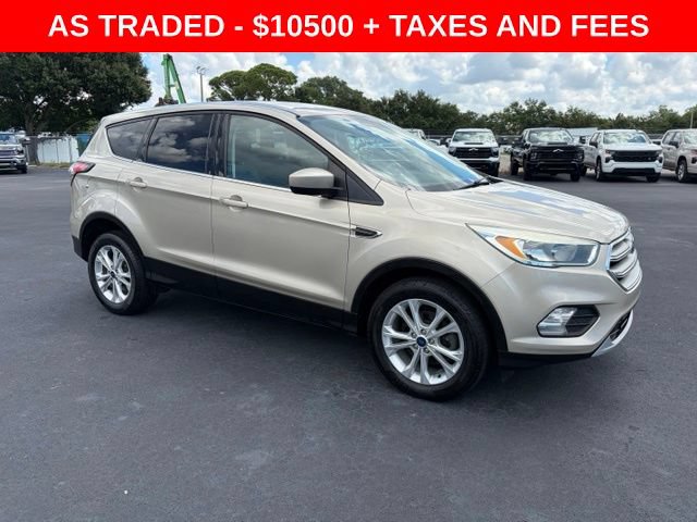 Used 2017 Ford Escape SE FWD image 1