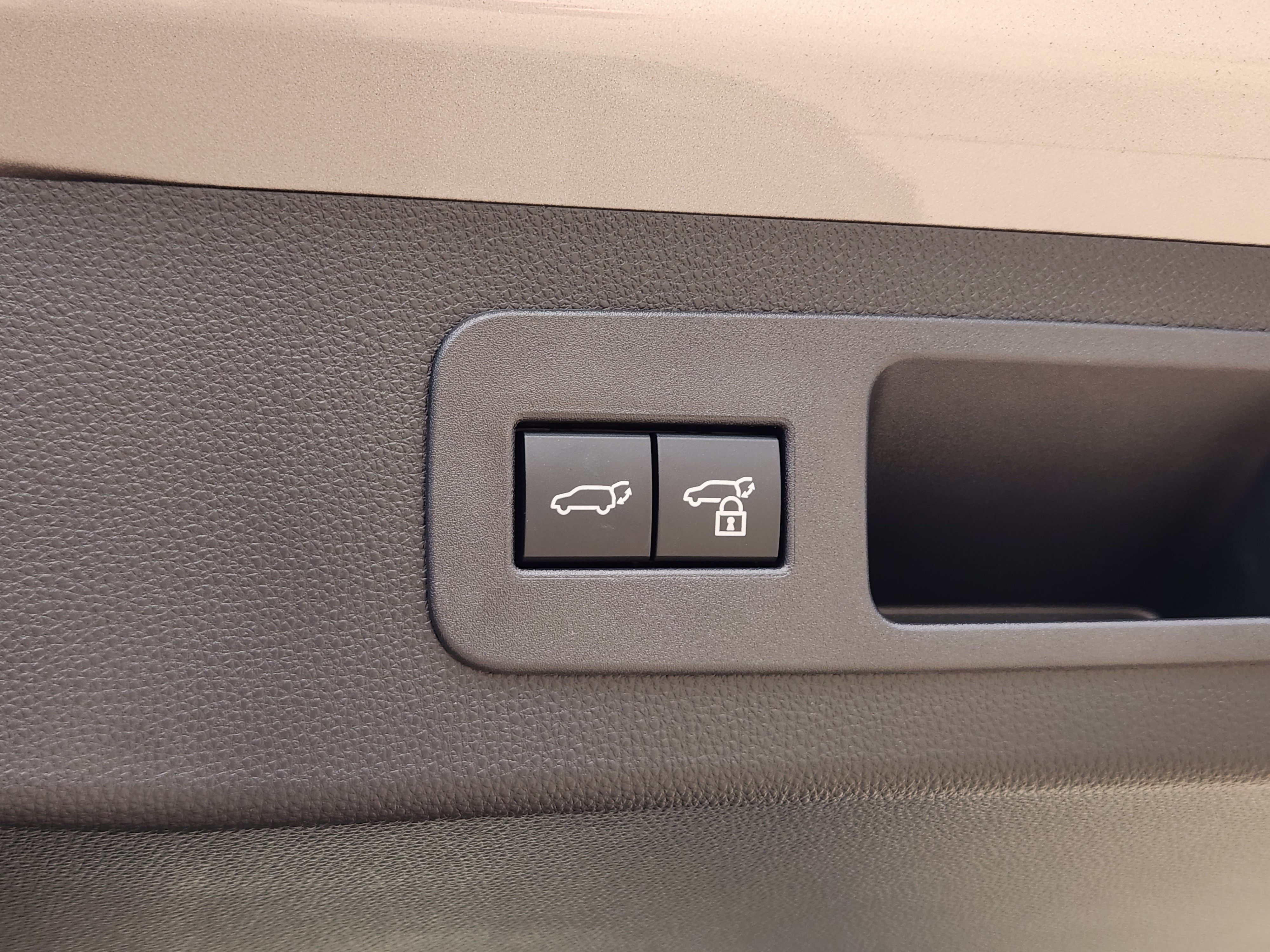 New 2026 Lexus LX 600 4WD w/ Luxury Package image 27