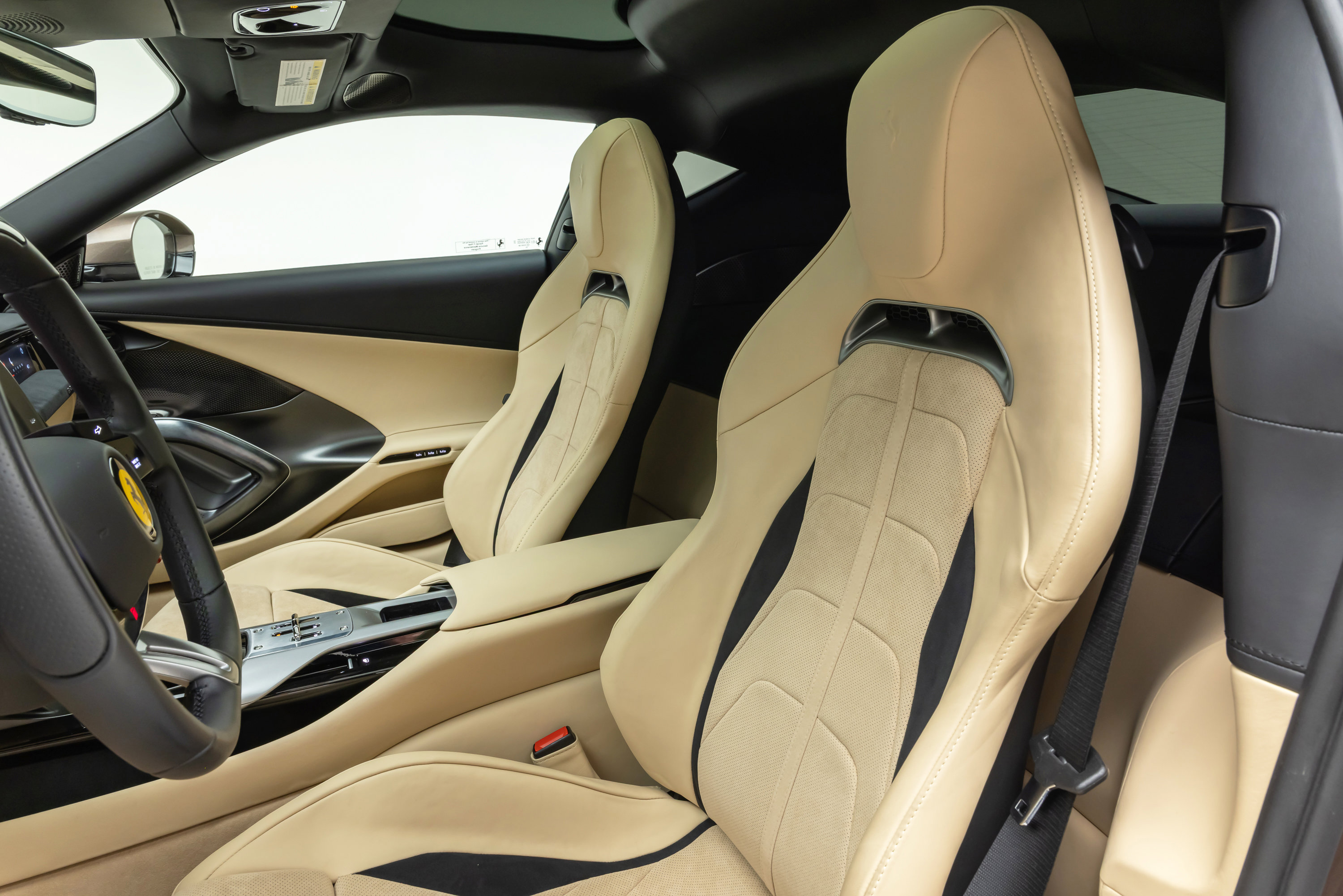 Certified 2025 Ferrari 12Cilindri image 34