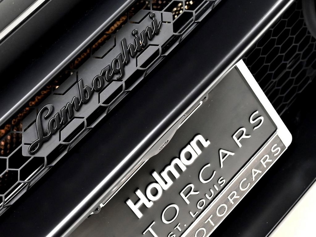 Used 2024 Lamborghini Huracan Sterrato AWD/4WD image 23