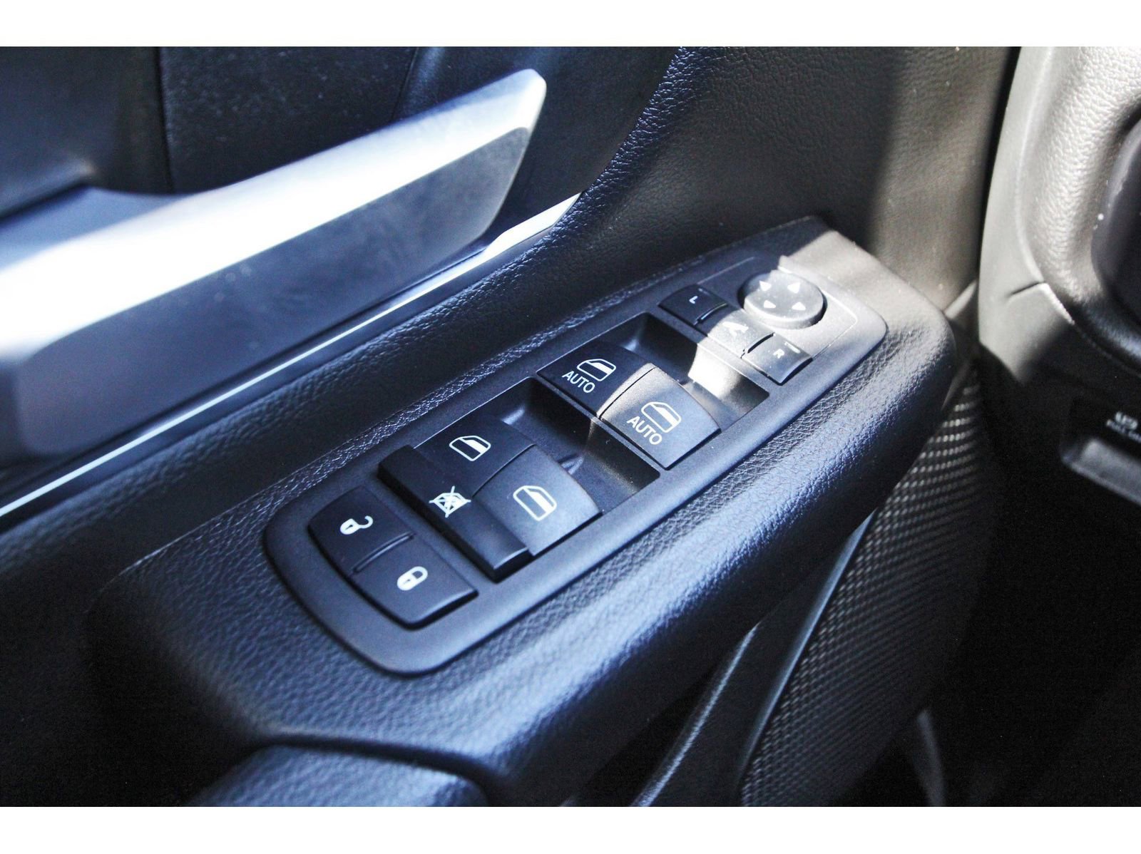 Used 2024 RAM 1500 Lone Star image 23