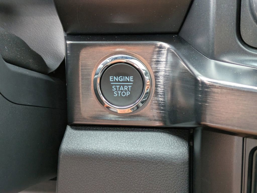 New 2026 Ford F250 Lariat w/ Lariat Ultimate Package image 36