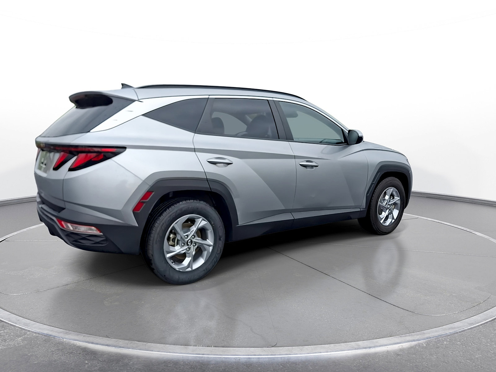 Used 2024 Hyundai Tucson SEL FWD image 8