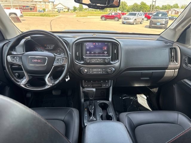 Used 2015 GMC Canyon SLE w/ All-Terrain Package RWD image 9