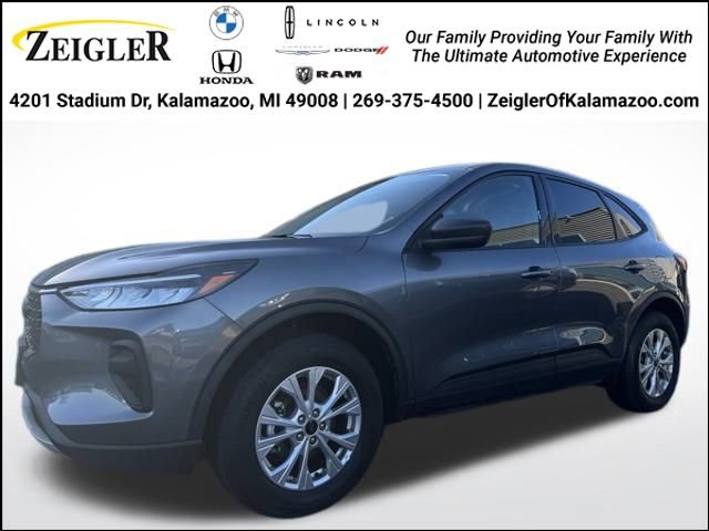 Used 2025 Ford Escape Active image 1