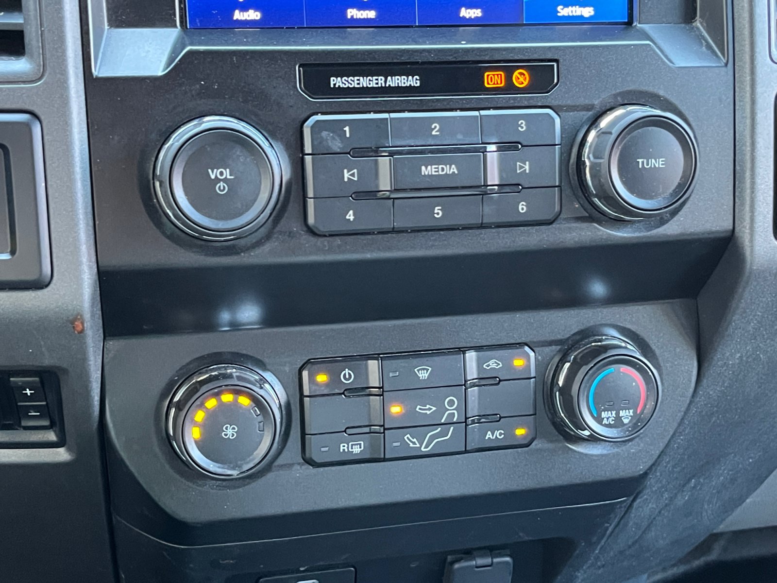 Used 2022 Ford F350 XL w/ Power Equipment Group AWD/4WD image 21