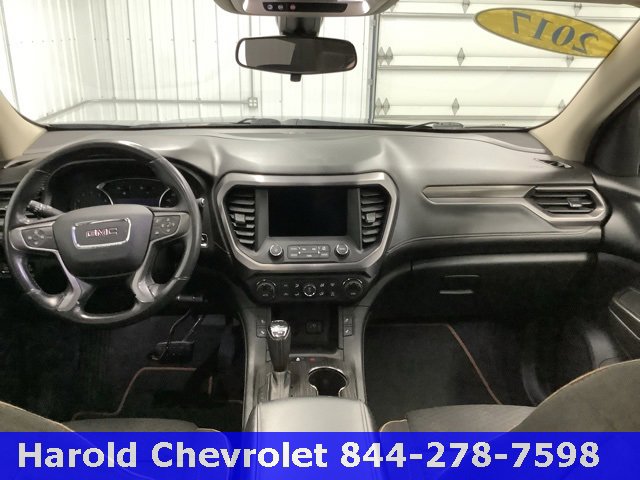 Used 2017 GMC Acadia SLE image 13