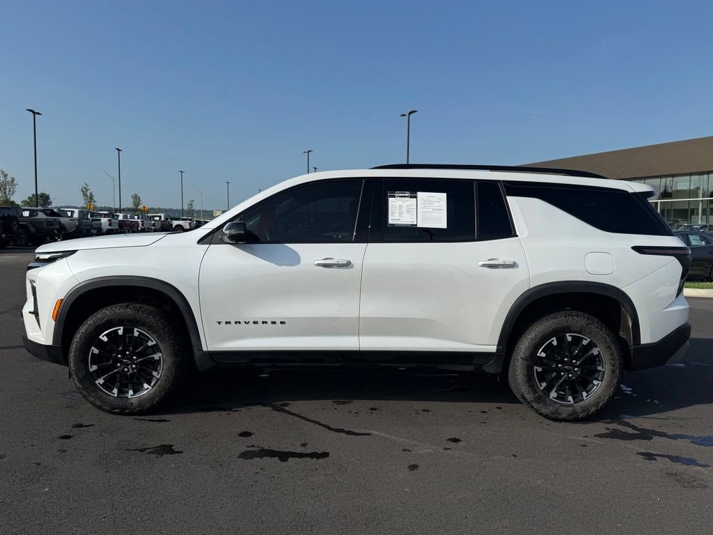 Used 2024 Chevrolet Traverse Z71 w/ LPO, Floor Liner Package AWD/4WD image 8