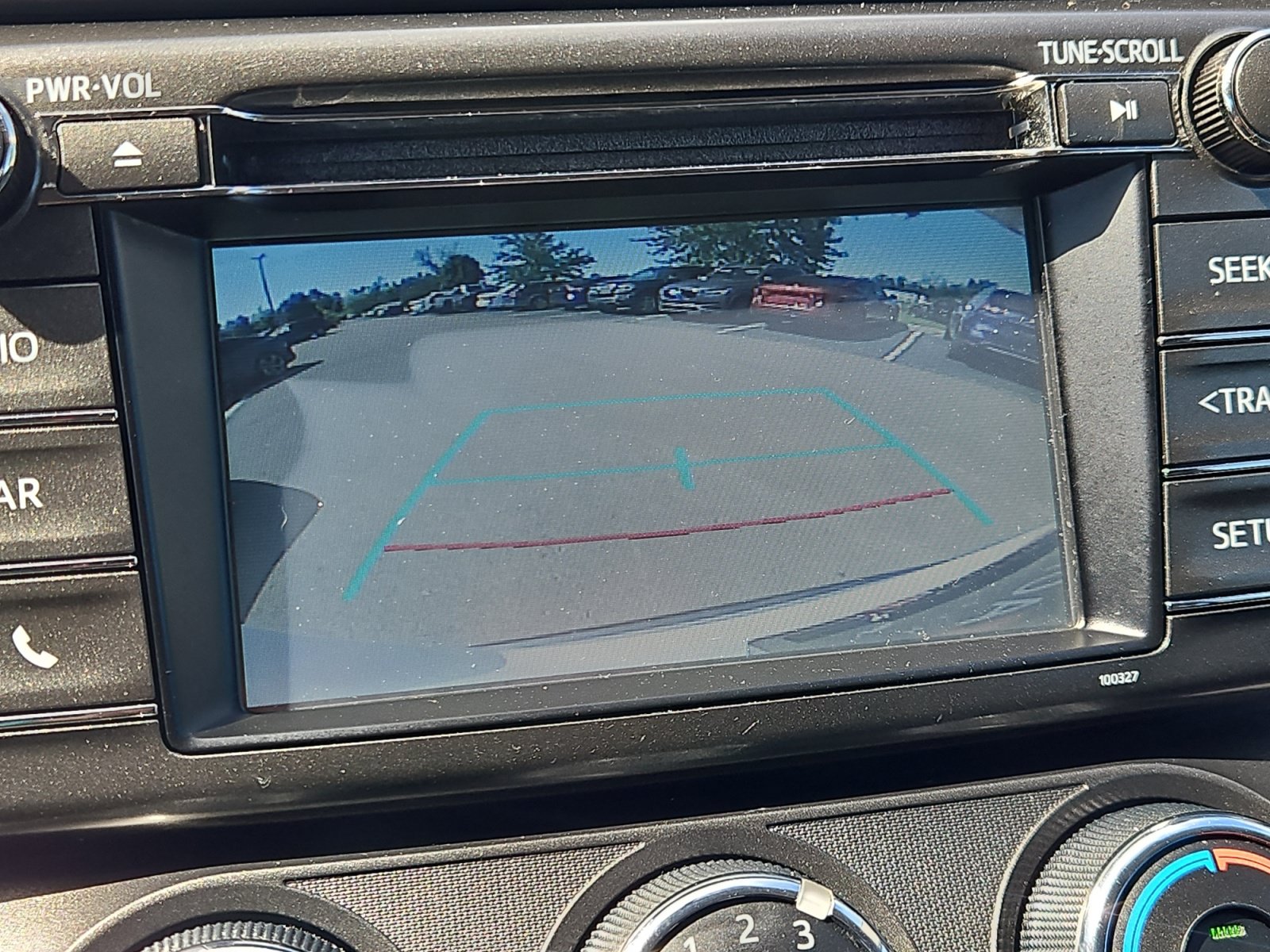 Used 2014 Toyota RAV4 LE FWD image 16