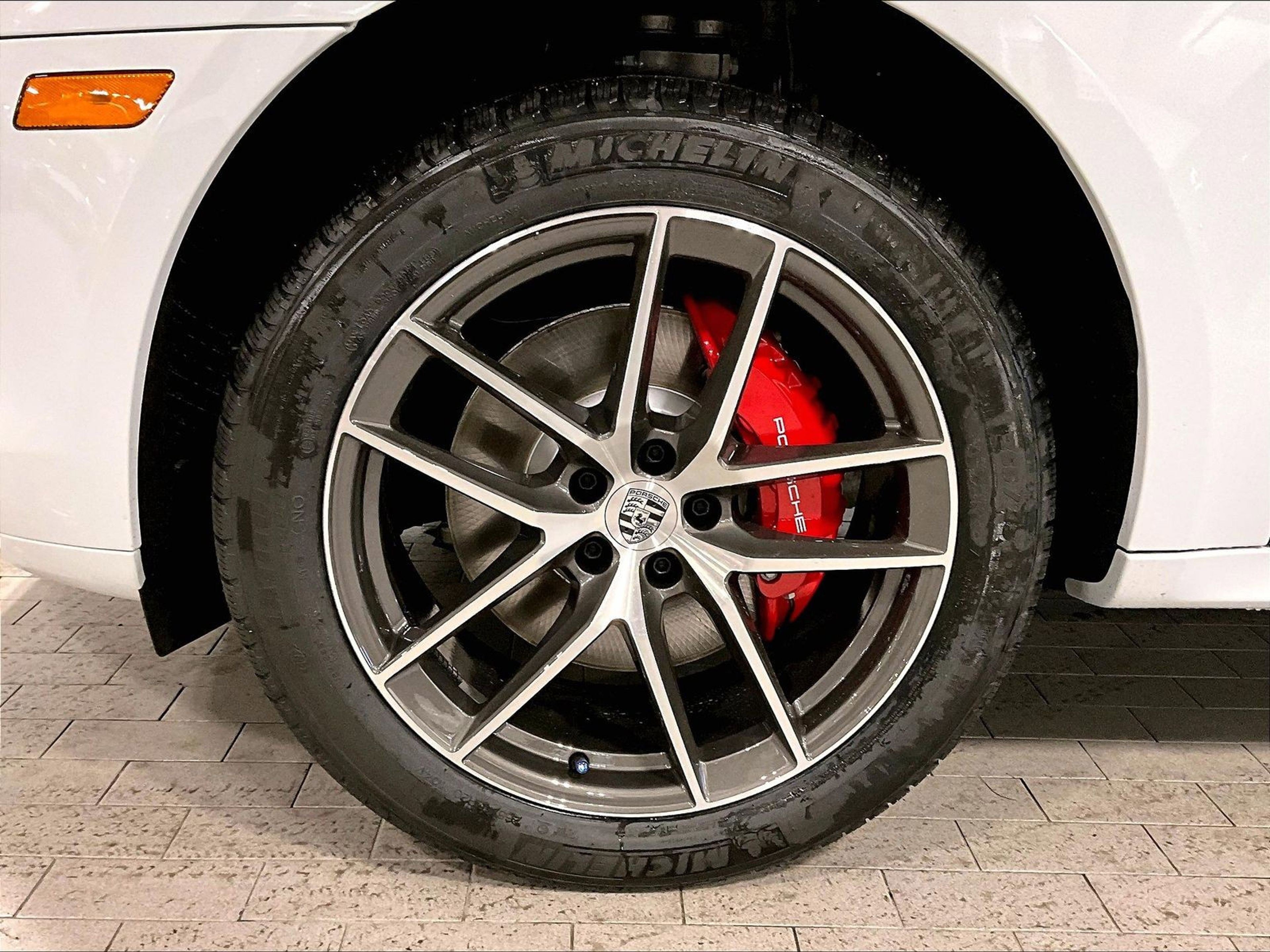 New 2026 Porsche Macan S image 13