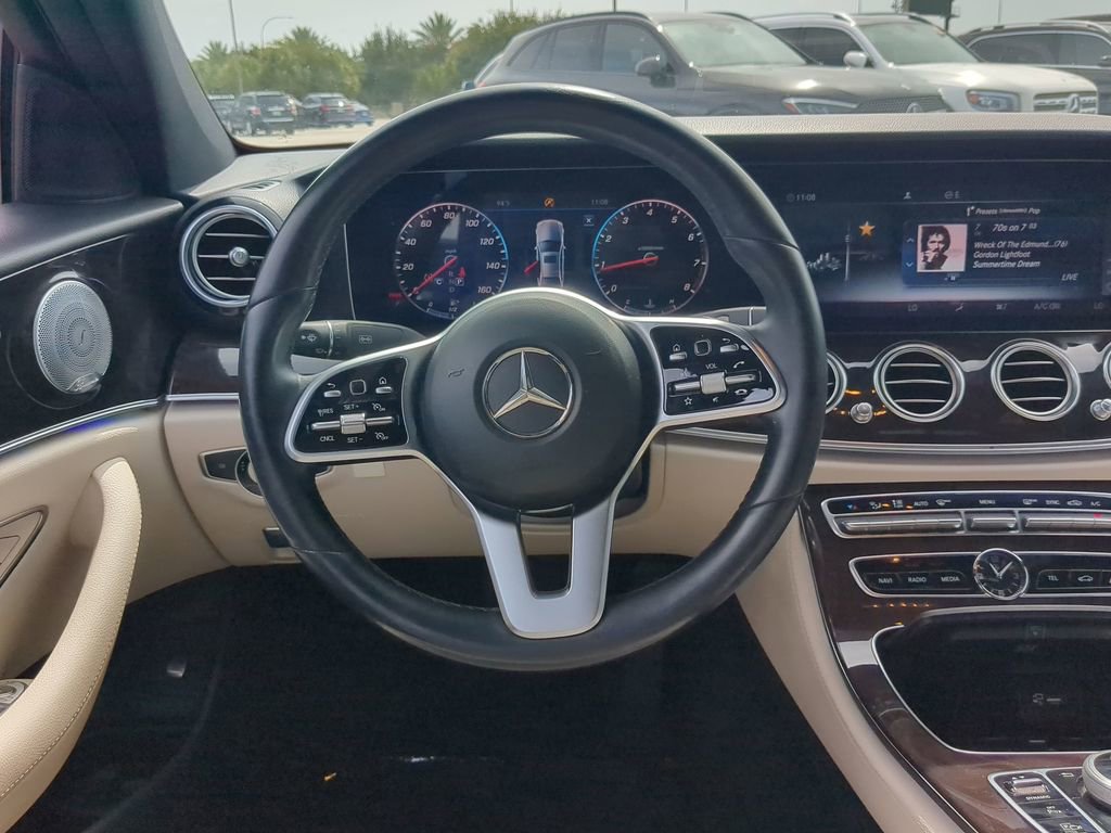 Used 2020 Mercedes-Benz E 350 Sedan image 3