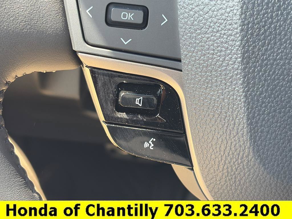 Used 2026 Toyota Camry XSE AWD/4WD image 13
