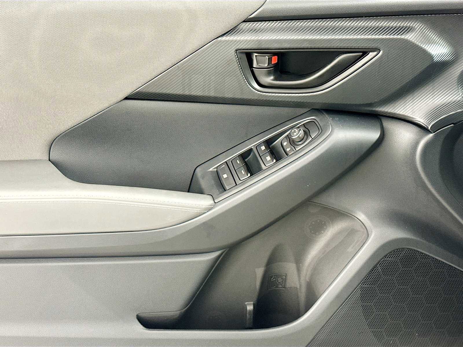 Certified 2025 Subaru Crosstrek 2.0i Premium image 16