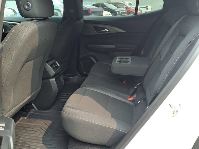Used 2026 Chevrolet Equinox EV LT w/ LPO, All-Weather Mat Package FWD image 16