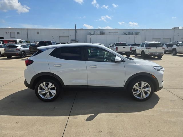 Used 2024 Buick Encore GX Preferred AWD/4WD image 16