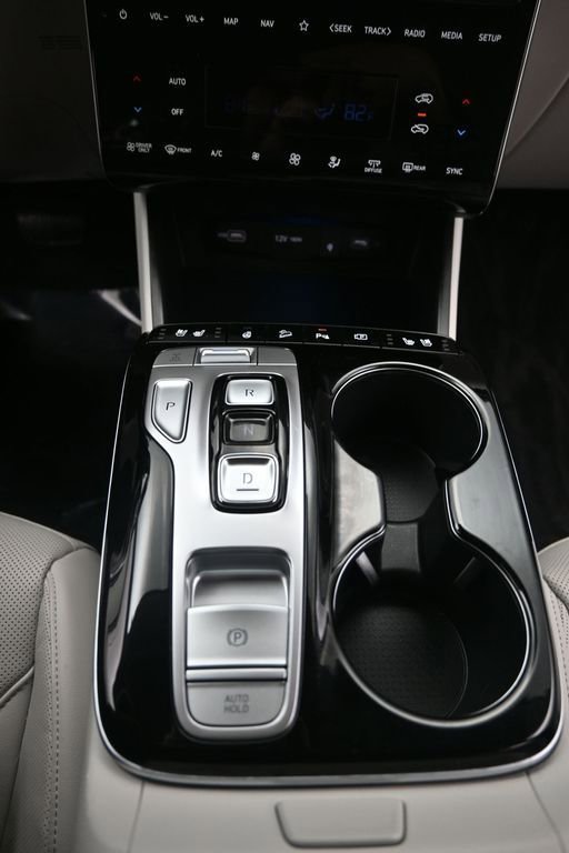 Used 2024 Hyundai Tucson Limited image 18