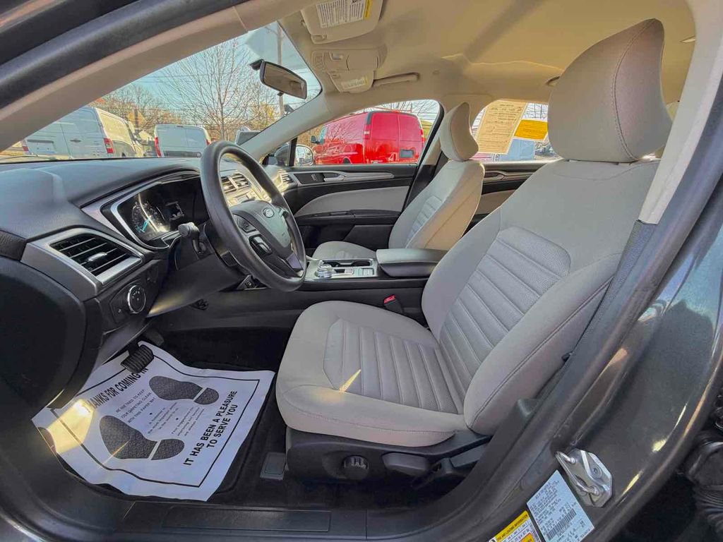 Used 2018 Ford Fusion S image 12