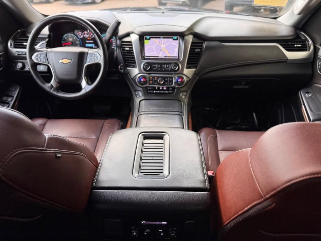 Used 2020 Chevrolet Suburban Premier w/ Premier Plus Edition AWD/4WD image 24