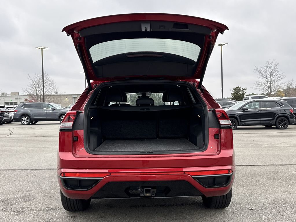 Used 2023 Volkswagen Atlas Cross Sport SEL R-Line image 14