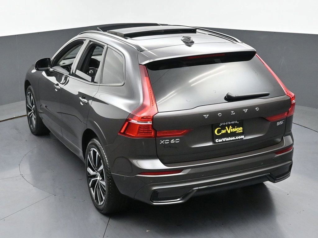 Used 2023 Volvo XC60 B5 Plus image 43