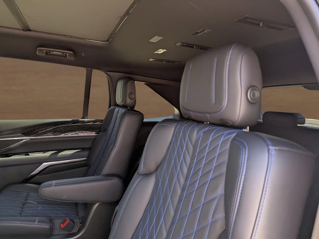 New 2026 Cadillac Escalade IQ Sport 1 w/ LPO, Floor Liner Package AWD/4WD image 16