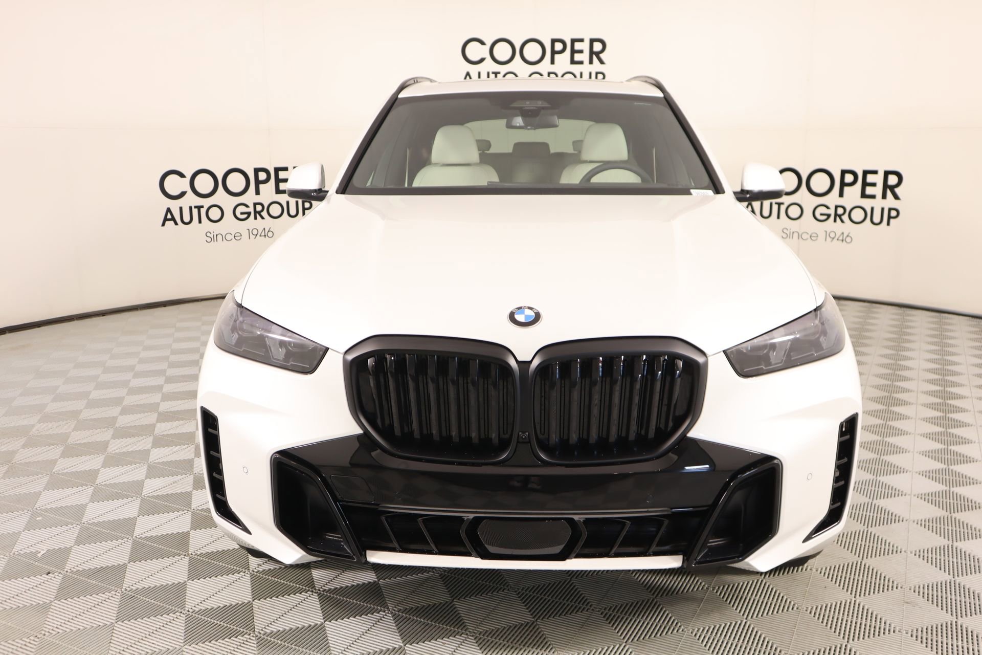 New 2026 BMW X5 xDrive40i w/ M Sport Package image 9