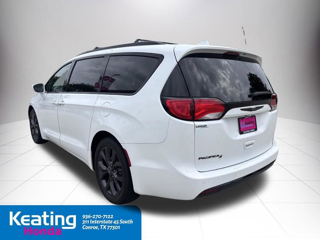 Used 2019 Chrysler Pacifica Touring Plus w/ S Appearance Package FWD image 7