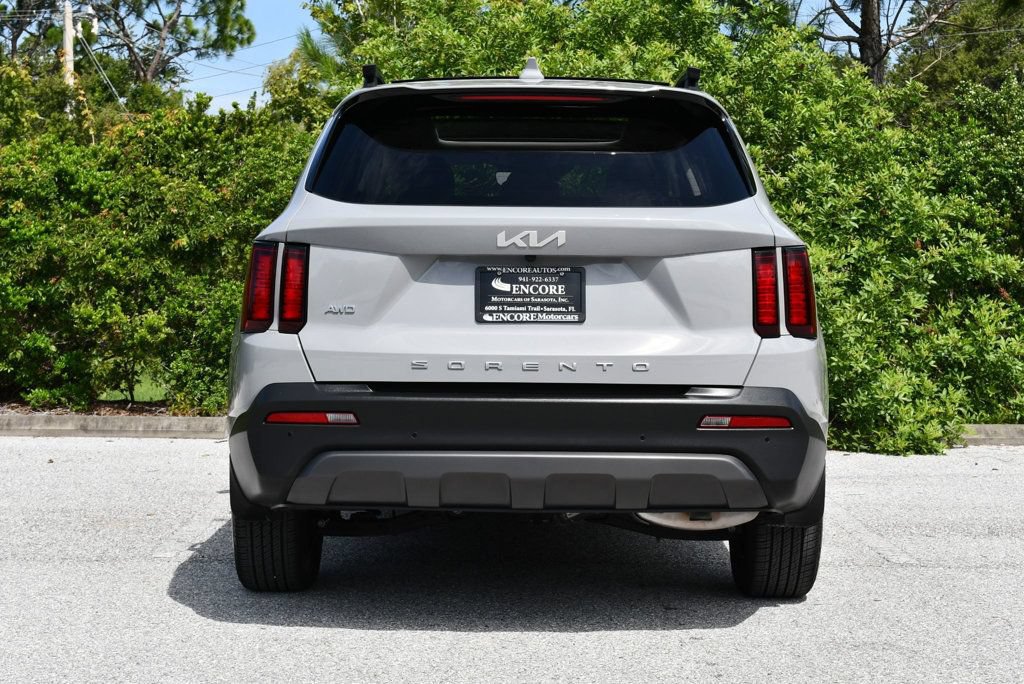 Used 2022 Kia Sorento S w/ Panoramic Sunroof Package AWD/4WD image 33