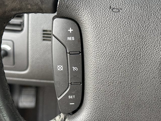 Used 2006 Buick Lucerne CXS w/ Driver Confidence Package FWD image 22