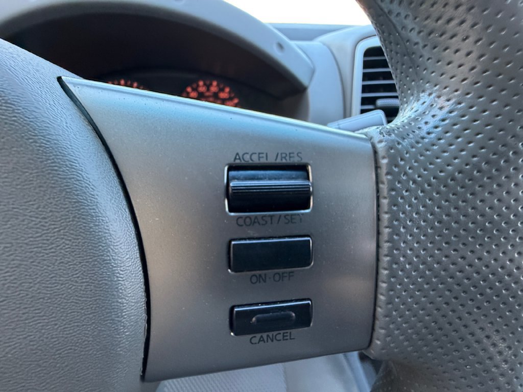 Used 2010 Nissan Frontier SE RWD image 20
