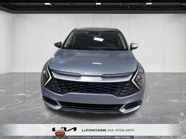 Used 2025 Kia Sportage LX image 2