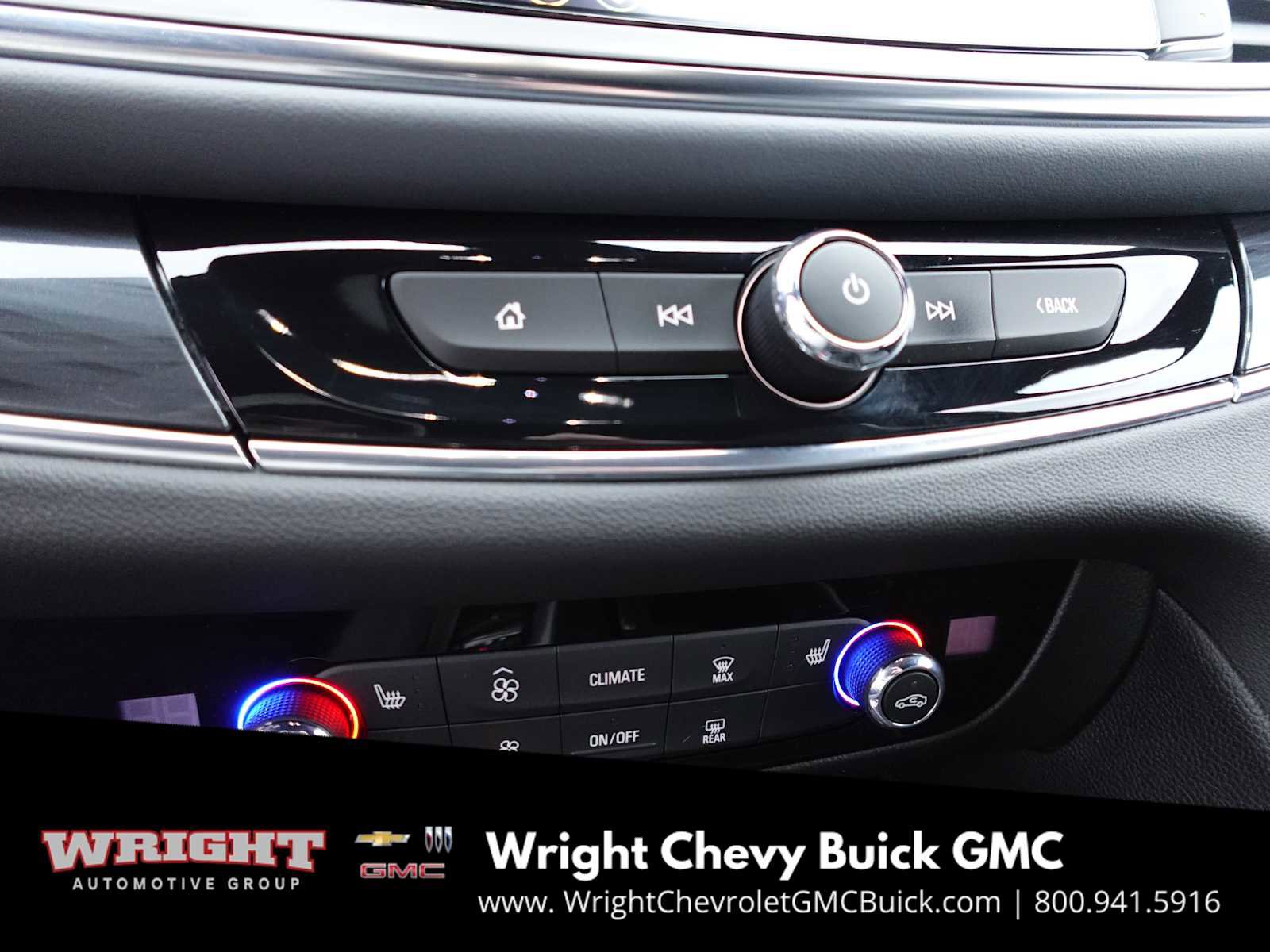 Used 2023 Buick Enclave Essence w/ Experience Buick Package image 19