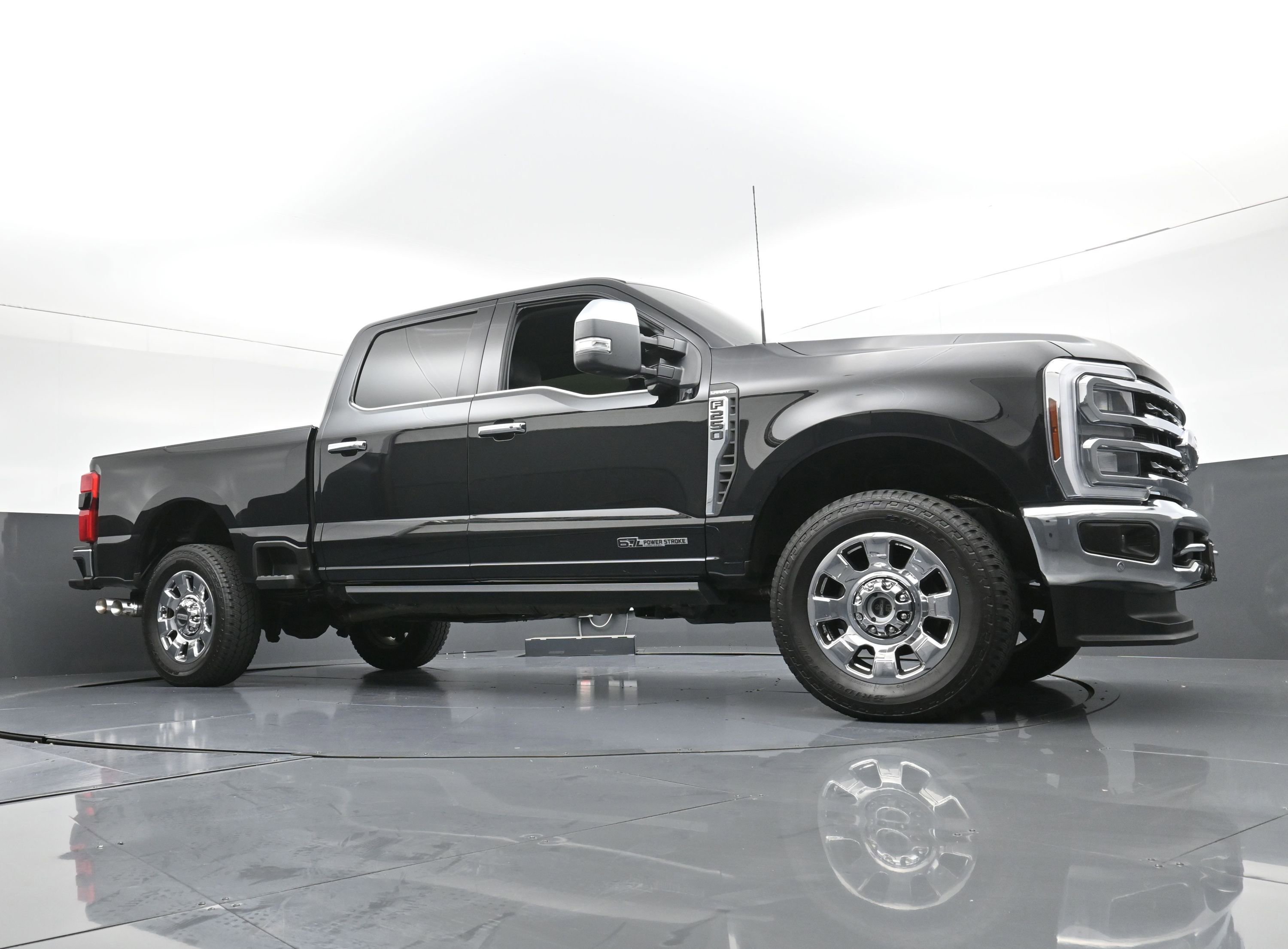 Used 2024 Ford F250 Lariat w/ Lariat Ultimate Package image 20