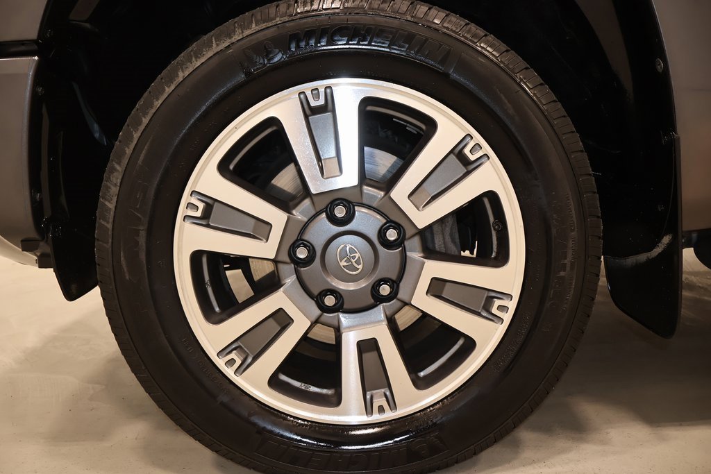 Used 2021 Toyota Tundra Platinum image 46