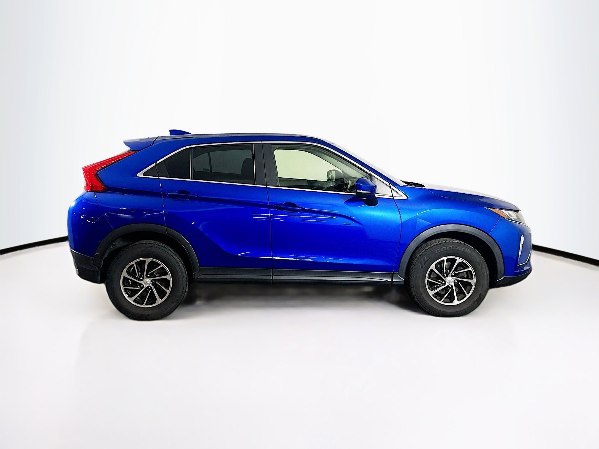 Used 2020 Mitsubishi Eclipse Cross ES image 10