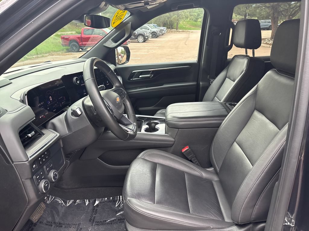 Used 2025 Chevrolet Tahoe LT AWD/4WD image 10