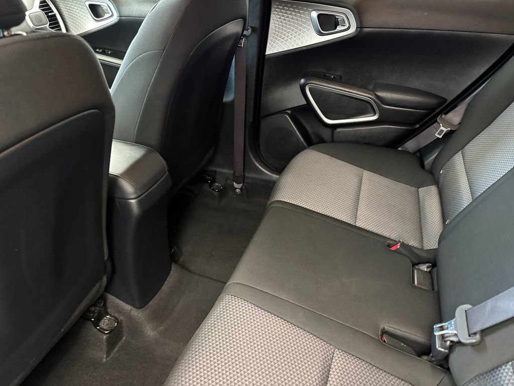 Used 2024 Kia Soul LX w/ Option Group 015 image 11
