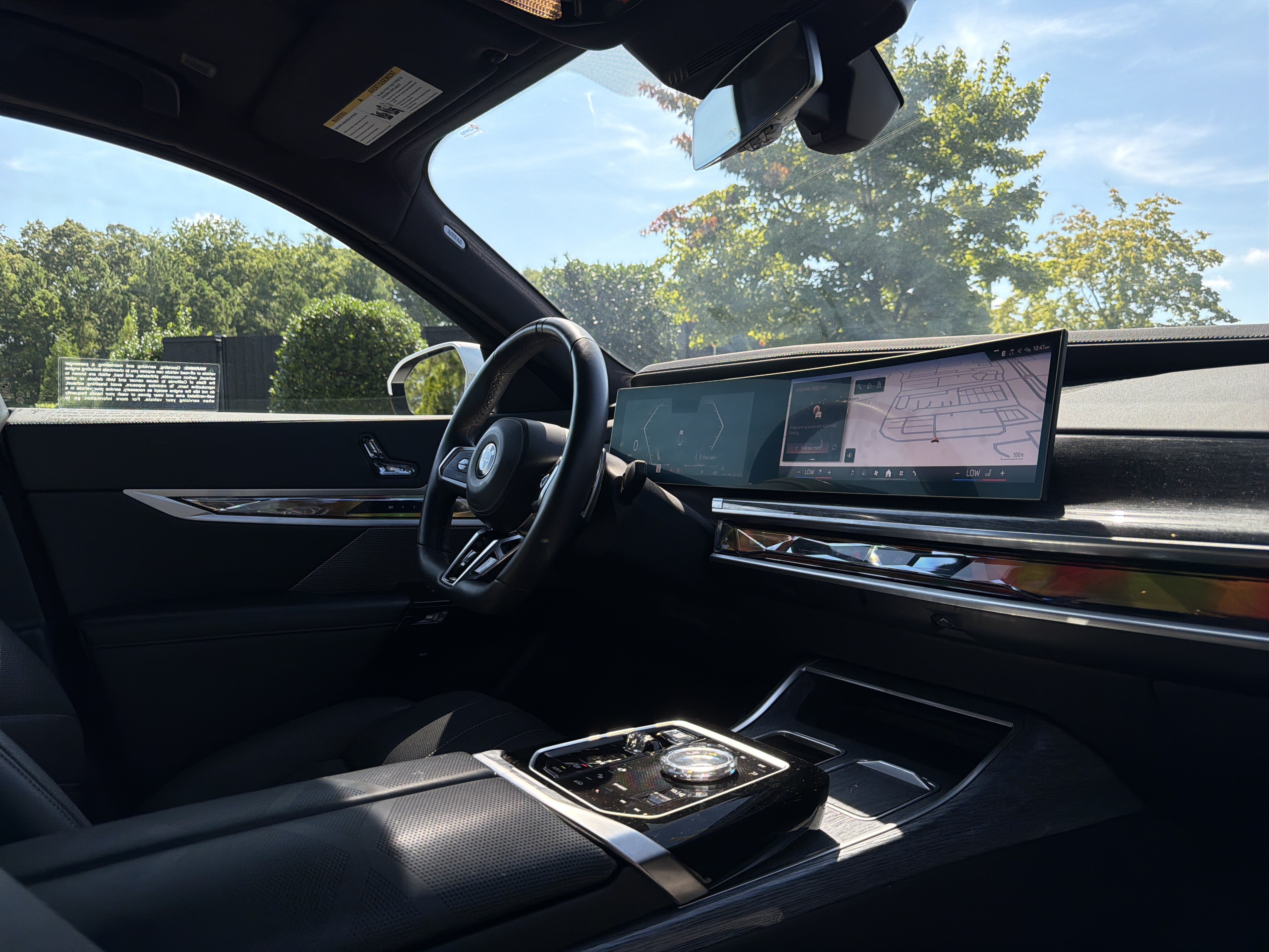 Used 2023 BMW 760i xDrive AWD/4WD image 6
