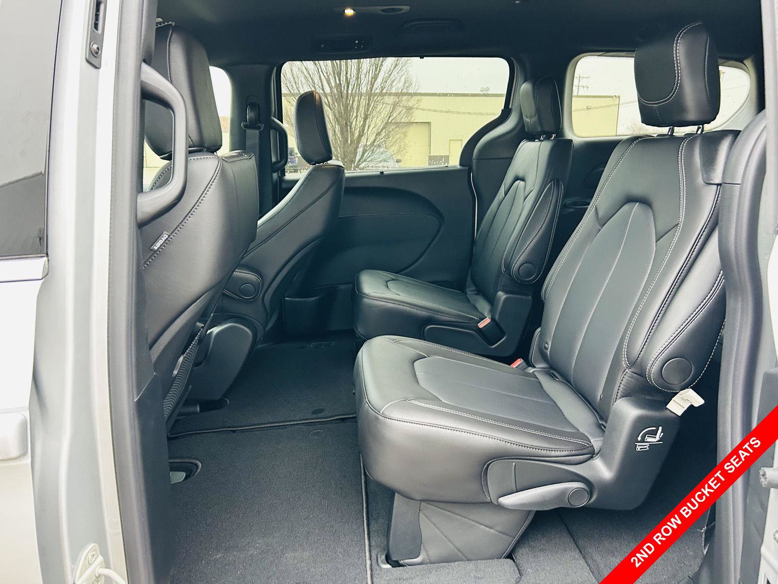 New 2026 Chrysler Voyager LX FWD image 25
