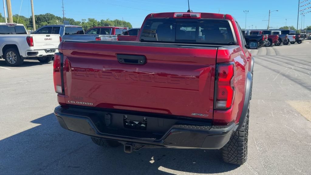 Used 2024 Chevrolet Colorado ZR2 AWD/4WD image 6