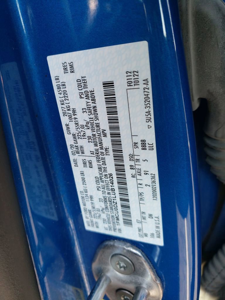 Used 2020 Ford Escape Titanium image 29