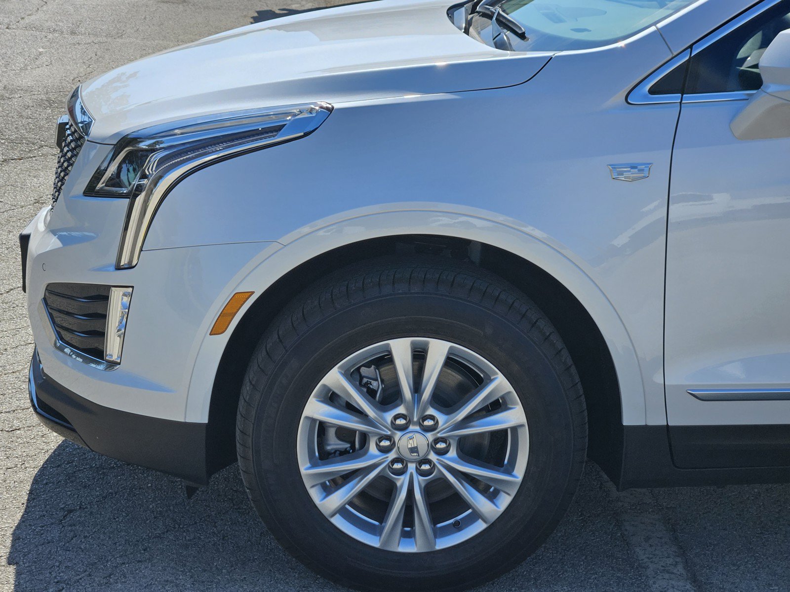 New 2026 Cadillac XT5 Luxury FWD image 6