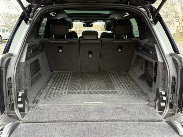 Used 2023 Land Rover Range Rover SE image 11
