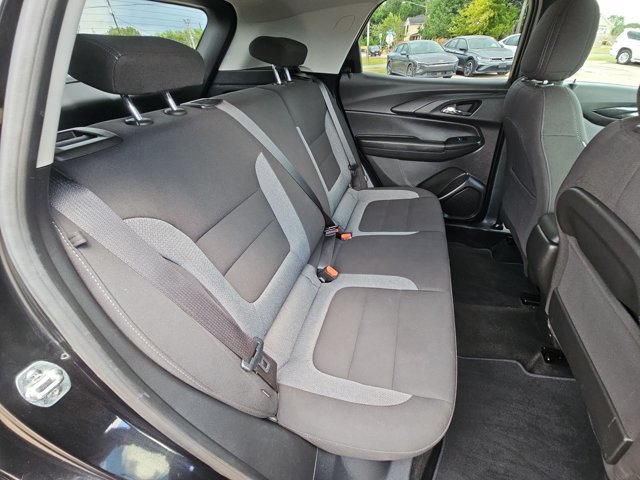 Used 2025 Chevrolet TrailBlazer LT AWD/4WD image 17