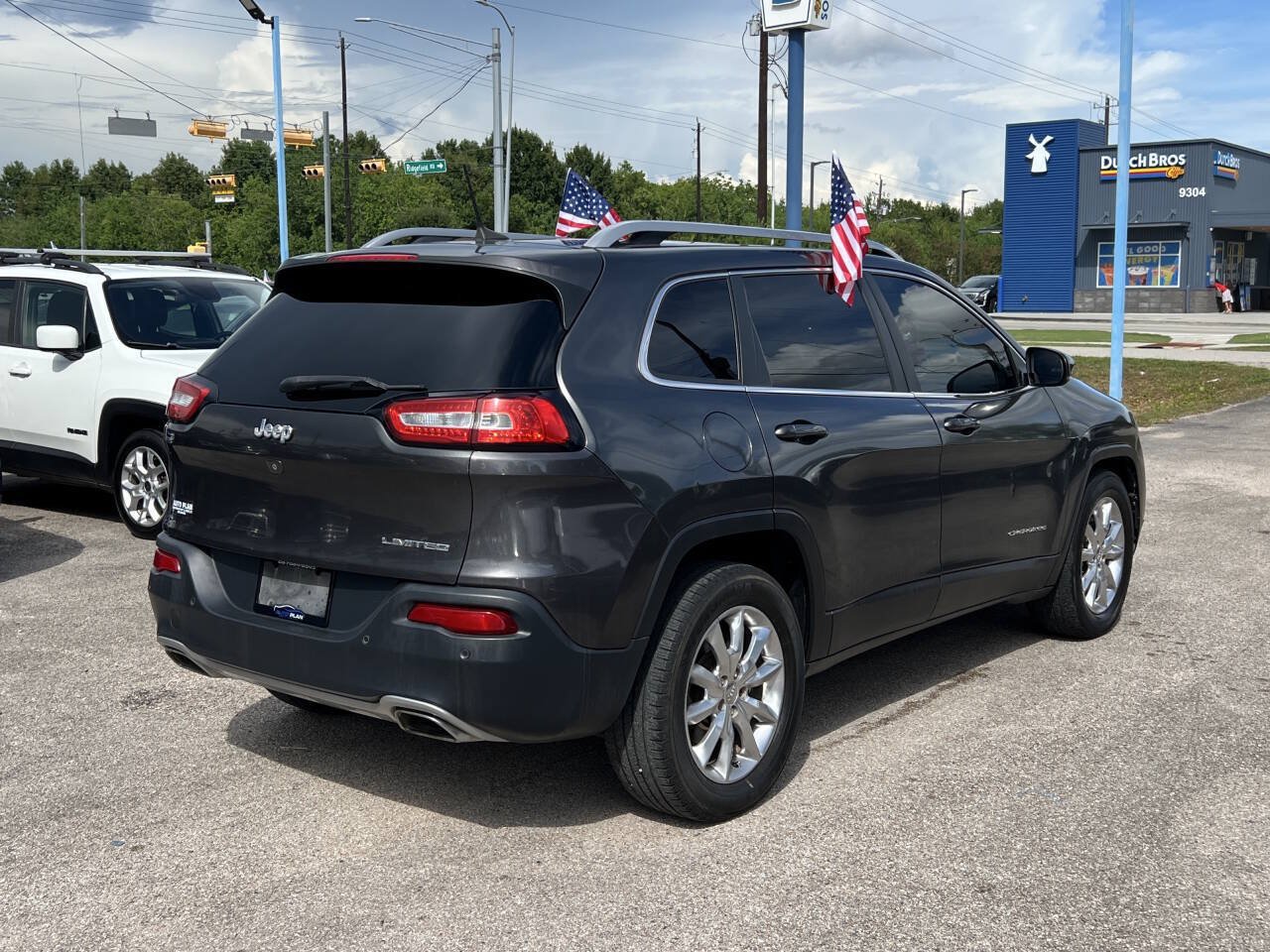 Used 2016 Jeep Cherokee Limited FWD image 6