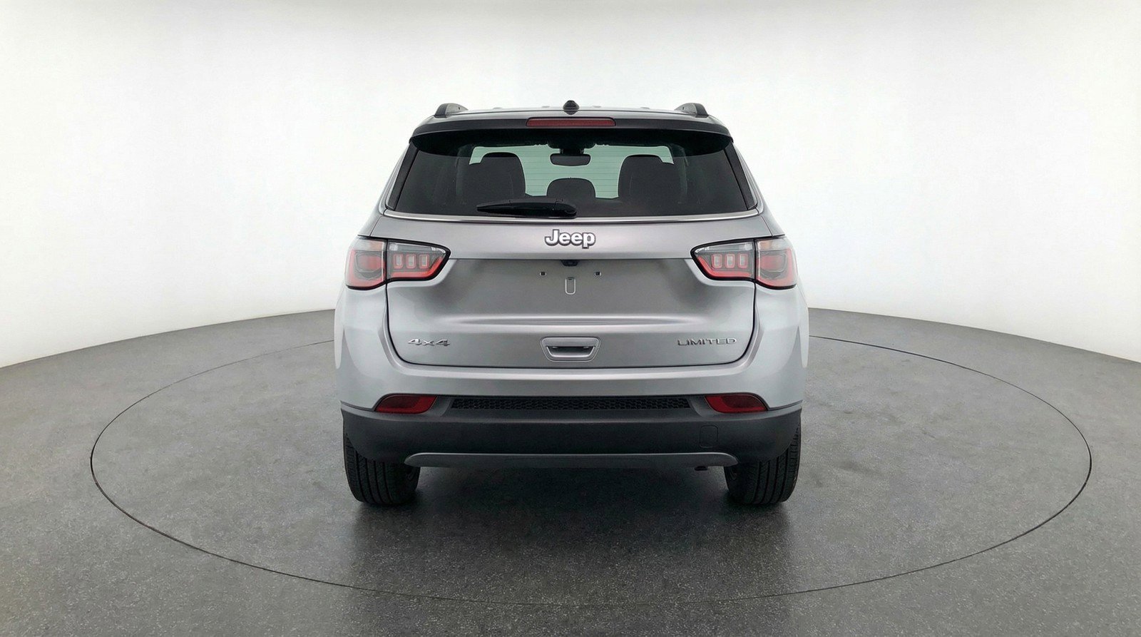 Used 2025 Jeep Compass Limited image 7