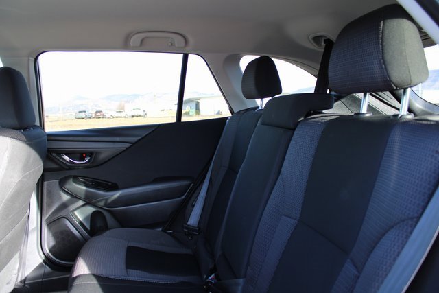 Used 2022 Subaru Outback Premium image 18